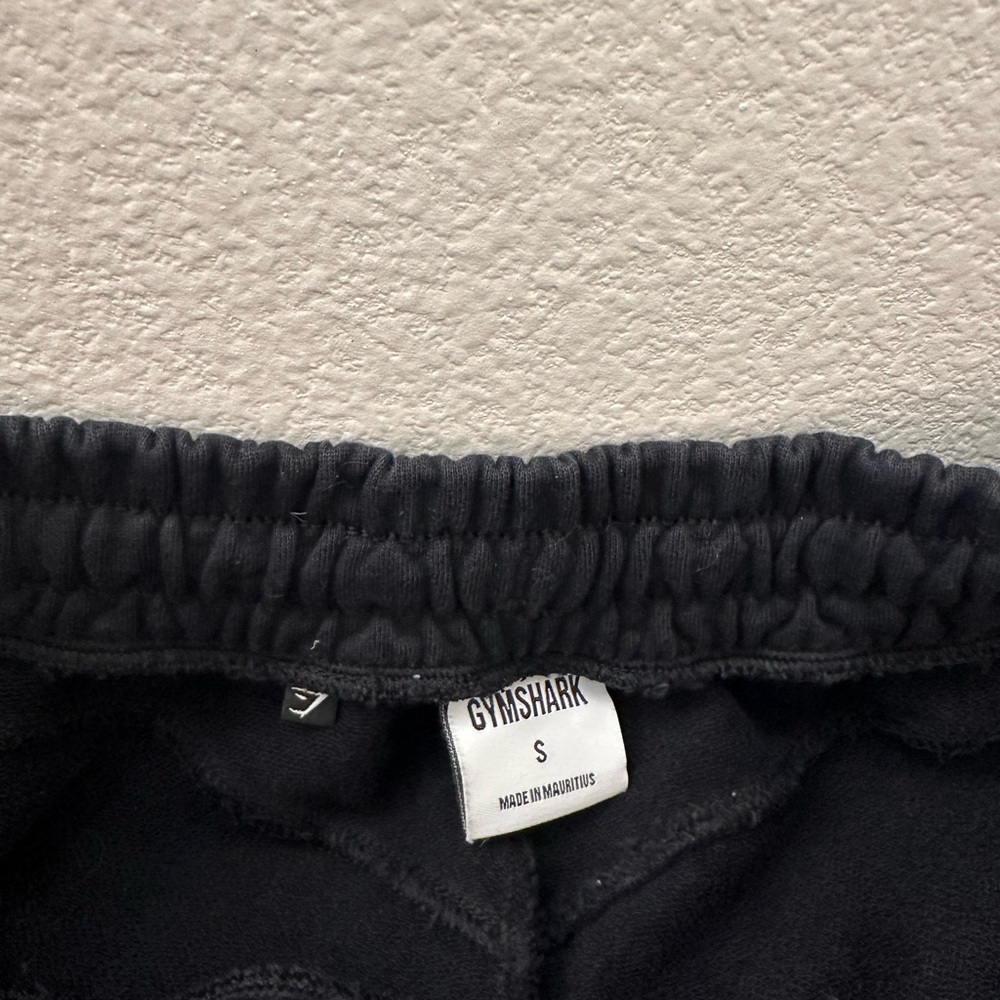 Gymshark Black Shorts - Picture 3 of 3